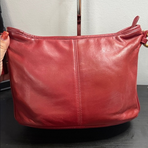 Coach Vintage Worth Shoulder Bag E5C-4143 - Picture 1 of 16